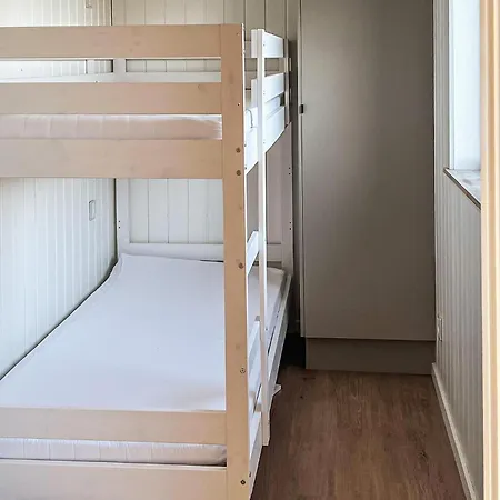 Дом отдыха Awesome In With Sauna *